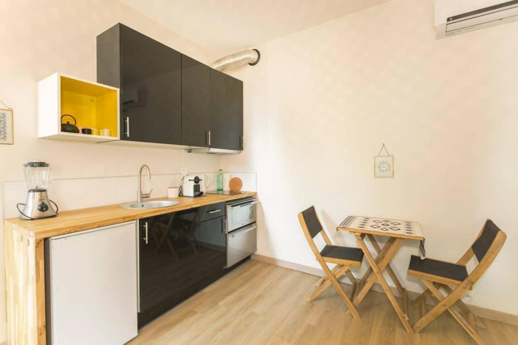Mini Maison Studio Ancienne Renovee +Parking Avignon Exterior foto